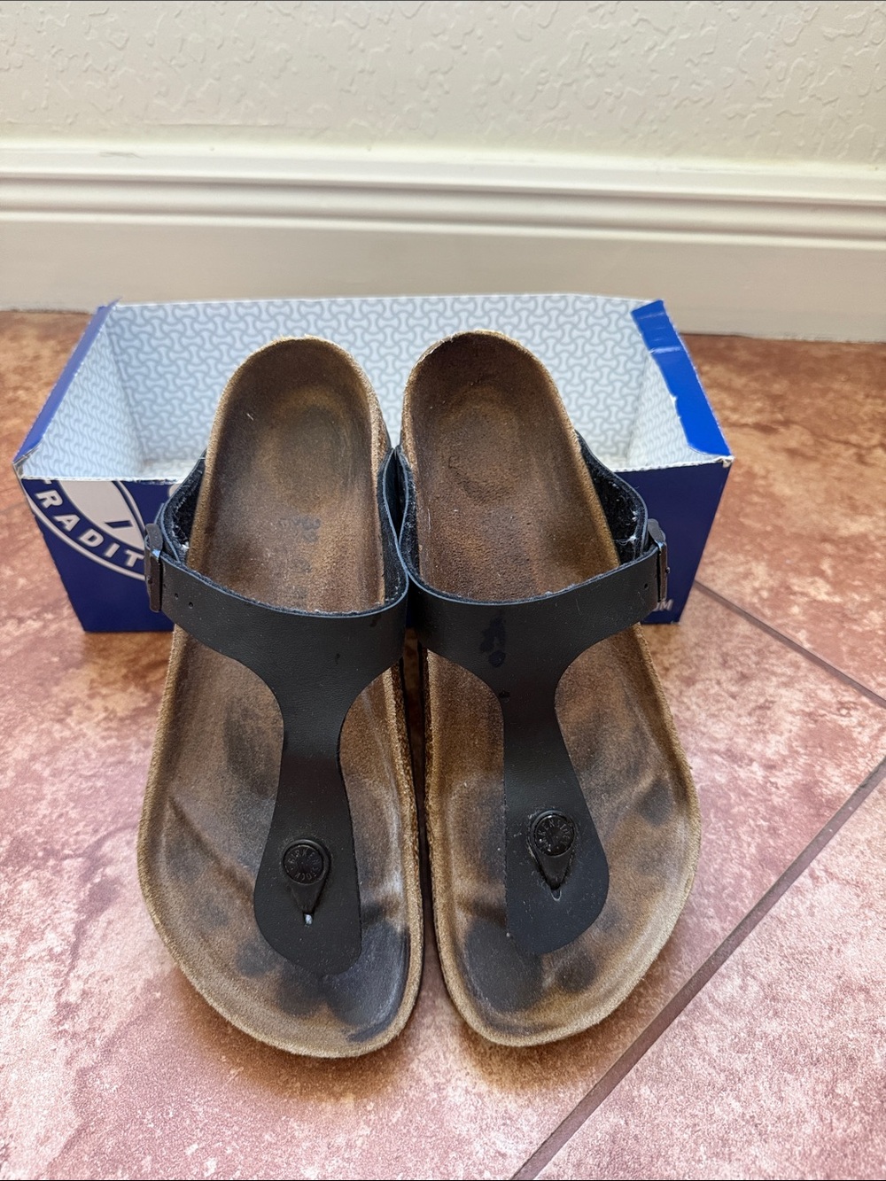 Birkenstock Black Gizeh Sandals with Buckle size 40